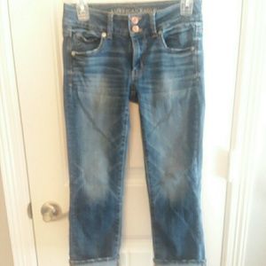 American Eagle Crop Jeans